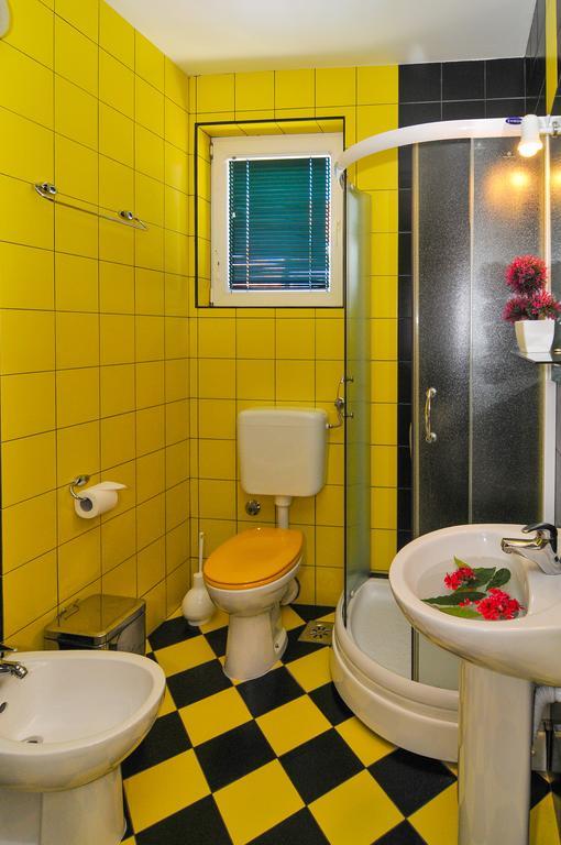 Apartments Scepanovic 티바트 객실 사진