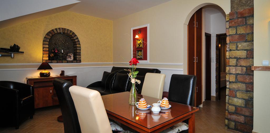 Apartments Scepanovic 티바트 외부 사진