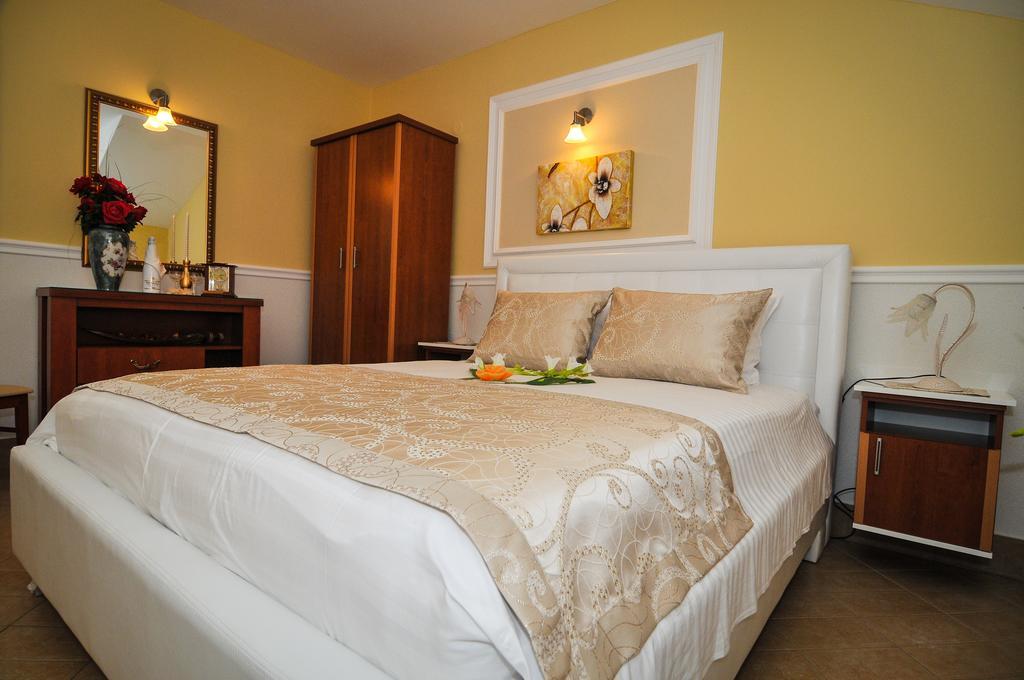 Apartments Scepanovic 티바트 외부 사진